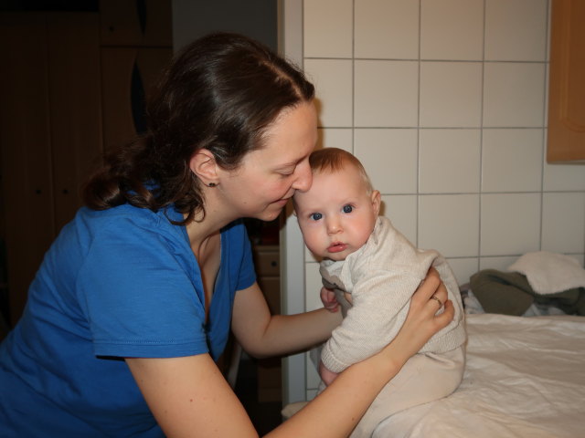 Sabine und Nils in unserer Wohnung