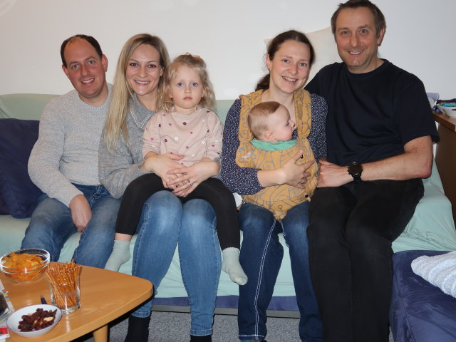 Stefan, Katharina, Valentina, Nils, Sabine und ich in unserer Wohnung