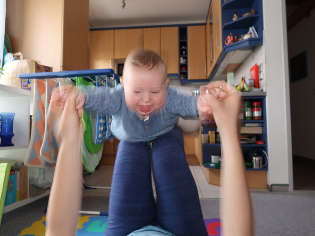 Nils in unserer Wohnung