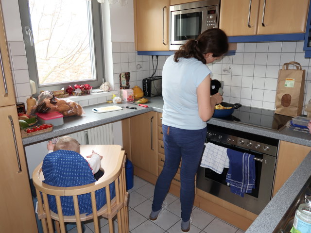 Nils und Sabine in unserer Wohnung