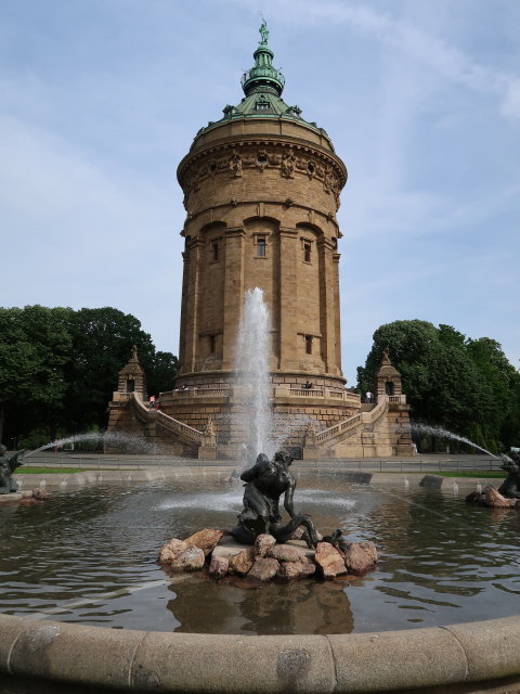 Wasserturm (1. Mai)