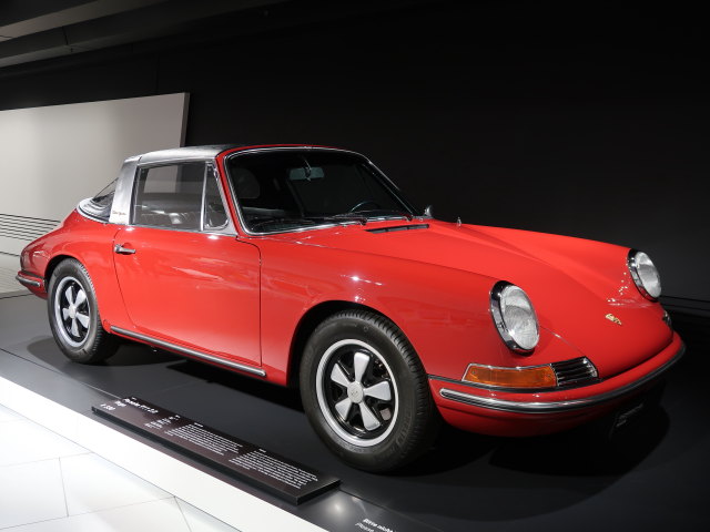 Porsche-Museum: Porsche 911 2.0 Targo