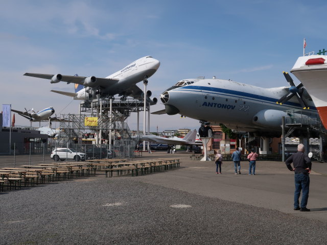 Technikmuseum: Boeing 747 Jumbo-Jet und Antonov An-22