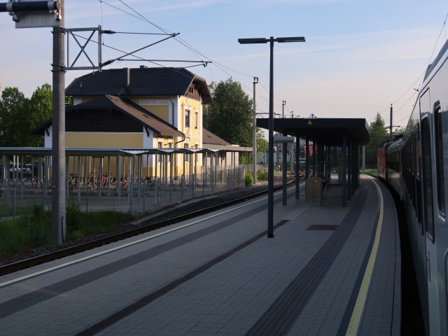 Bahnhof Neuhofen an der Krems, 302 m