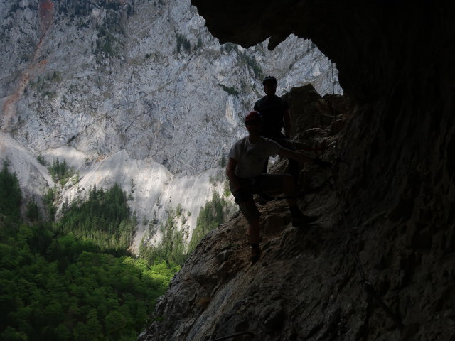 Teufelsbadstubensteig: Ich und Mario in der Höhle