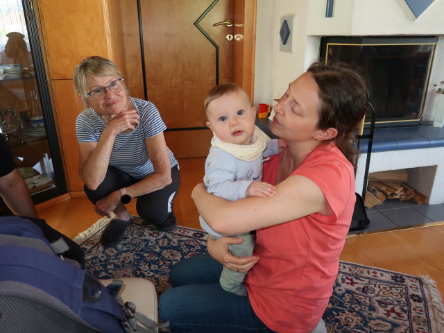 Mama, Nils und Sabine im Haus meiner Eltern