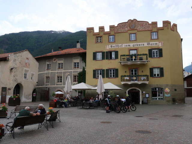 Gasthof zum grünen Baum in Glurns, 907 m (20. Mai)