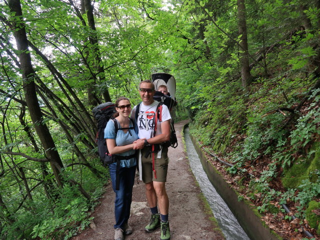 Sabine, ich und Nils am Marlinger Waalweg zwischen Töll und Gasthaus Schönblick (22. Mai)