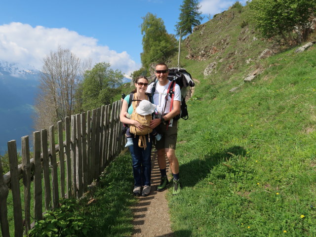 Sabine, Nils und ich am am Meraner Höhenweg (19. Mai)