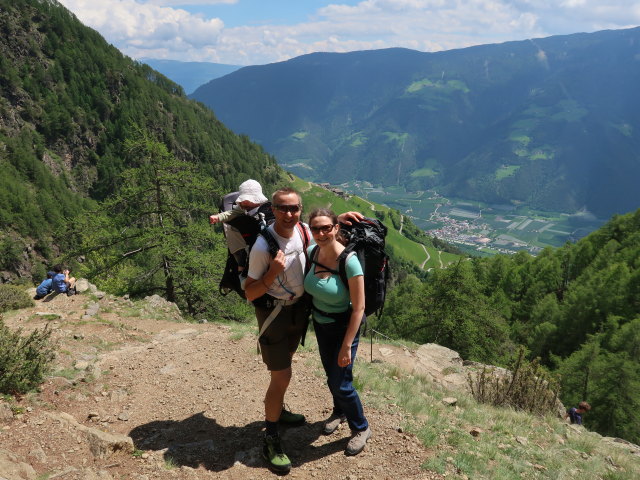 Nils, ich und Sabine am Meraner Höhenweg zwischen Lahnbach und Pirchhof (19. Mai)