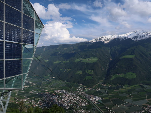 Naturns von der Bergstation der Unterstell-Seilbahn aus (19. Mai)