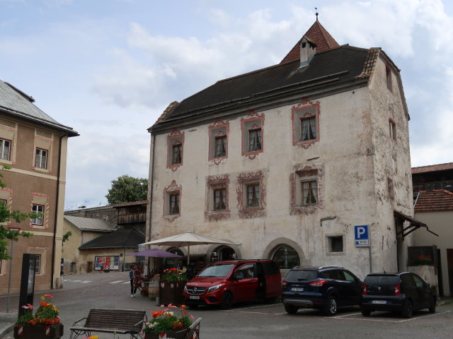 Stadtplatz in Glurns, 907 m (20. Mai)