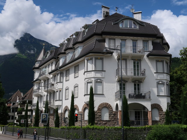 Woschinghaus in Meran (25. Mai)