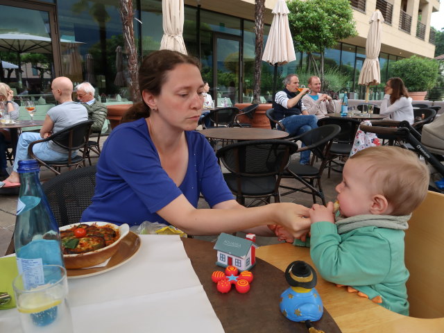 Sabine und Nils im Bistro La Piazza in Meran (25. Mai)