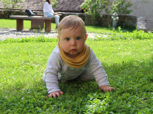 Nils im Schloss Tirol (28. Mai)