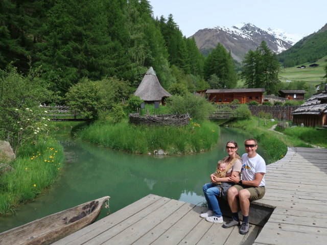 Nils, Sabine und ich im archeoParc Schnalstal in Unser Frau in Schnals (29. Mai)