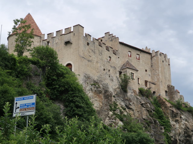 Schloss Kastelbell, 594 m (27. Mai)