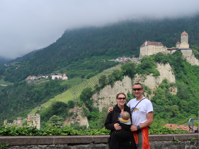 Sabine, Nils und ich am Schlossweg in Tirol (28. Mai)