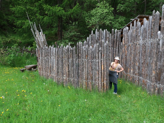 Nils und Sabine im archeoParc Schnalstal in Unser Frau in Schnals (29. Mai)