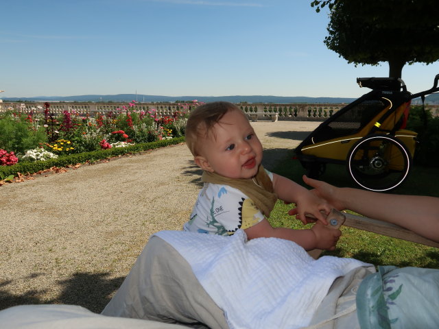 Nils auf der Terrasse 5