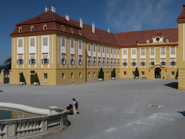 Sabine beim Schloss