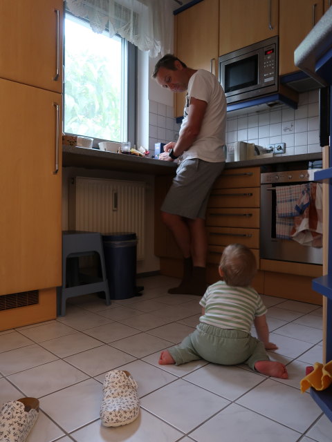 Ich und Nils in unserer Wohnung (26. Juni)