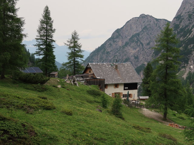 Kerschbaumeralm-Schutzhaus, 1.902 m (29. Juni)