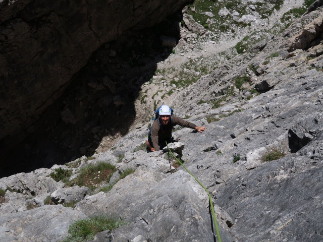 Via Mazzorana-Adler: Frank in der 4. Seillänge