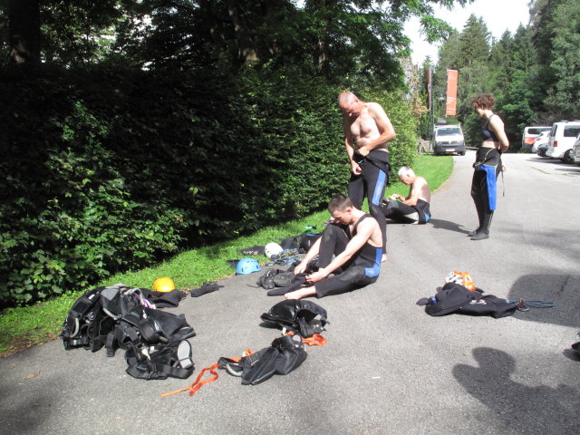 Arian, Frank, Josef und Victoria beim Schloss Lengberg