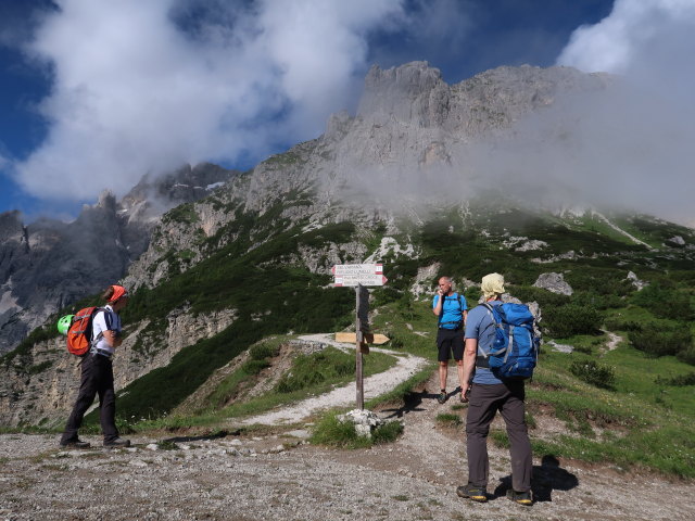 Sonja, Frank und Werner in der Forcella Pian della Biscia, 1.942 m