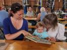 Sabine, Nils und Mama im ÖsterReis-Hof in Gerasdorf