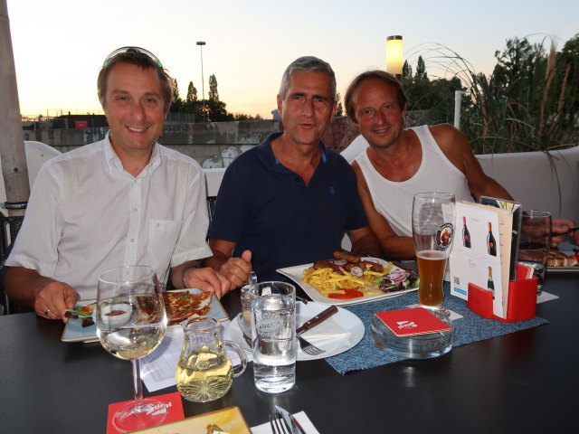 Ich, Friedrich und Jörg im Inseltreff Barbados