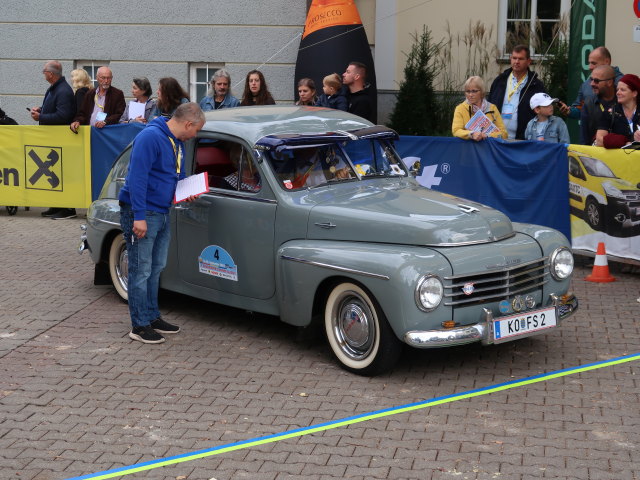 Volvo PV444 ES am Rathausplatz