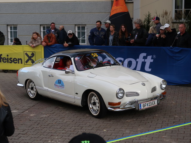 VW Karman Ghia am Rathausplatz