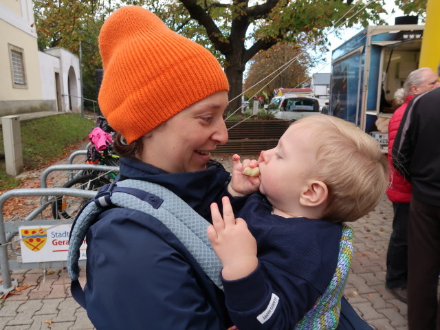 Sabine und Nils am Rathausplatz