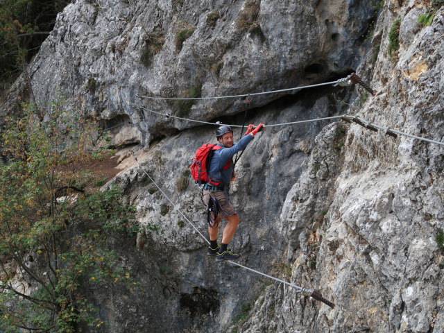 Matthias-Prinner-Klettersteig: Jörg auf der Seilbrücke