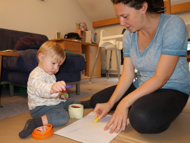 Nils und Sabine in unserer Wohnung