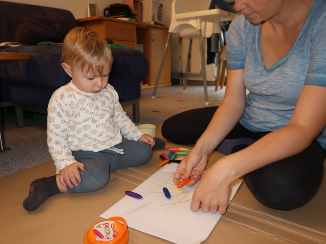 Nils und Sabine in unserer Wohnung