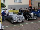 Jaguar XK140 und Mercedes-Benz 170 S-D am Rathausplatz