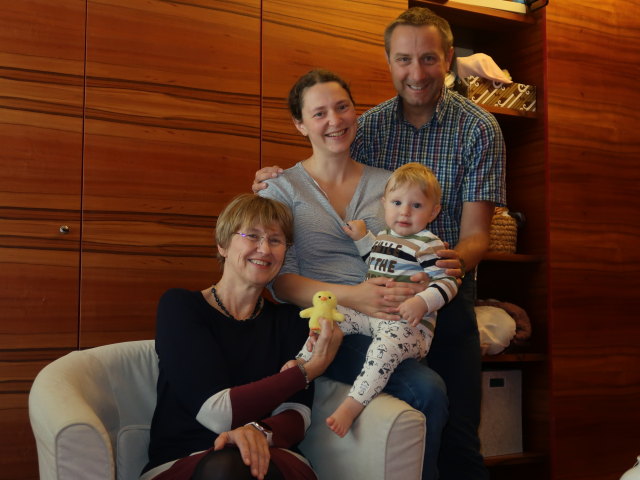 Rotraud, Sabine, Nils und ich im Geburtshaus 'Von Anfang an'