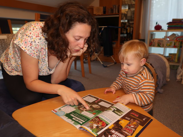 Sabine und Nils in unserer Wohnung