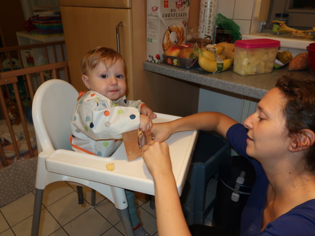 Nils und Sabine in unserer Wohnung