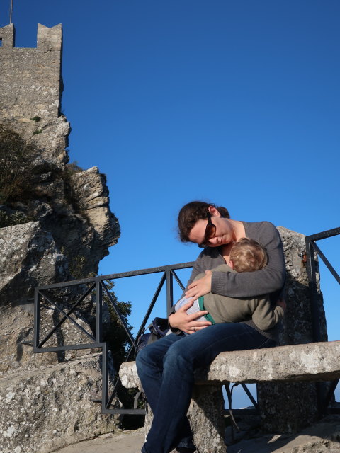 Sabine und Nils beim Prima Torre in der Città di San Marino (4. Nov.)