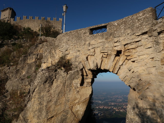 Prima Torre in der Città di San Marino (4. Nov.)