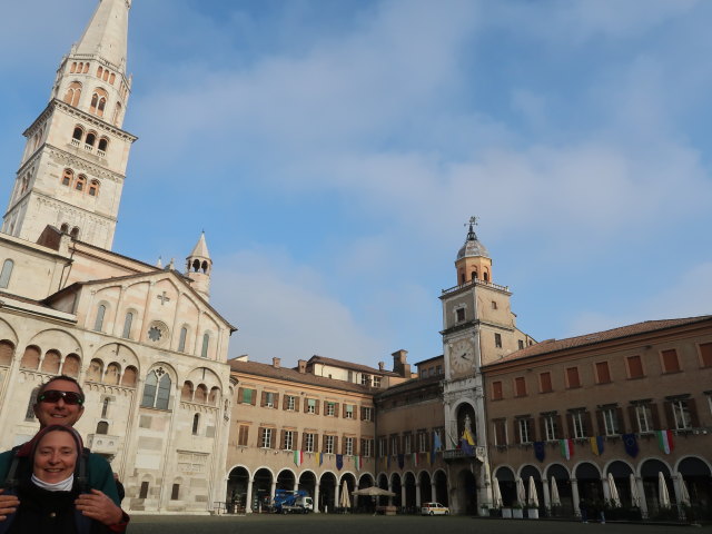 Ich und Sabine auf der Piazza Grande in Modena (6. Nov.)