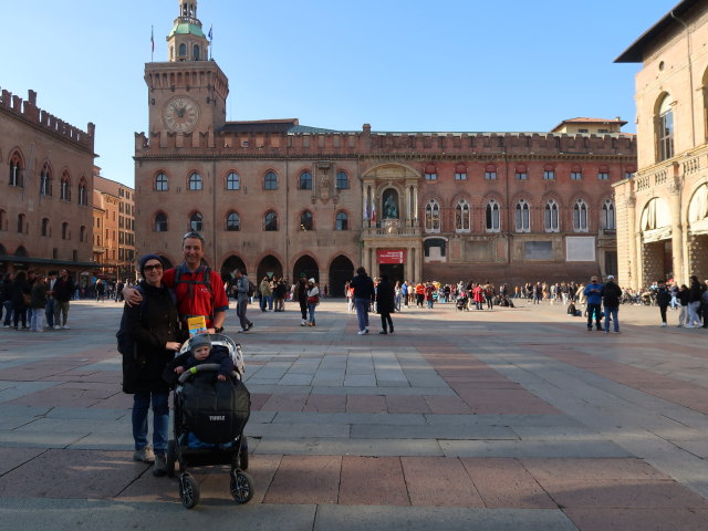 Sabine, ich und Nils auf der Piazza Maggiore in Bologna (10. Nov.)