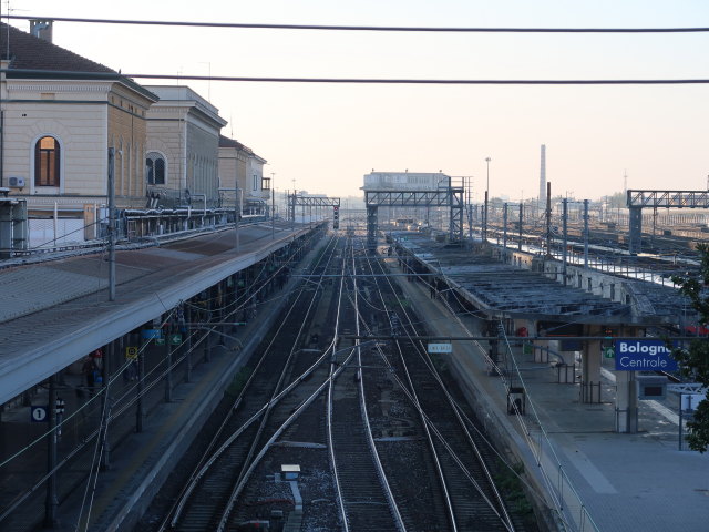 Stazione di Bologna Centrale, 45 m (10. Nov.)