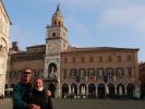 Ich und Sabine beim Palazzo Comunale in Modena (6. Nov.)