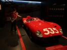 Sabine und Nils beim Ferrari 315 S im Museo Ferrari in Maranello (7. Nov.)