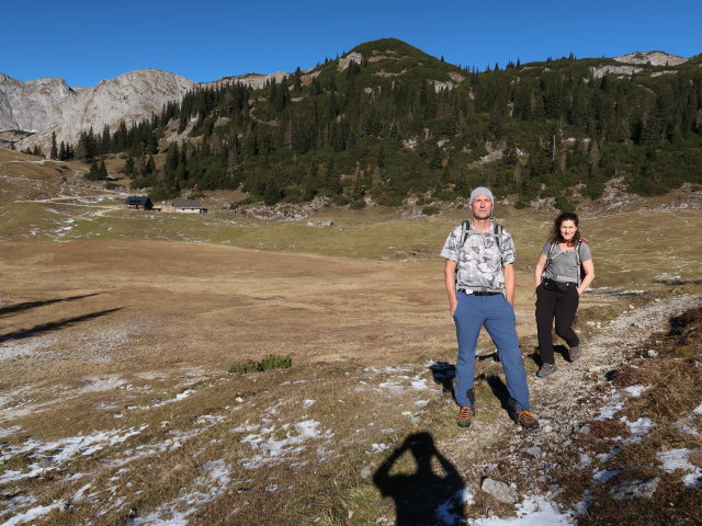 Frank und Melanie zwischen Häuselalm und Plotschboden (16. Nov.)